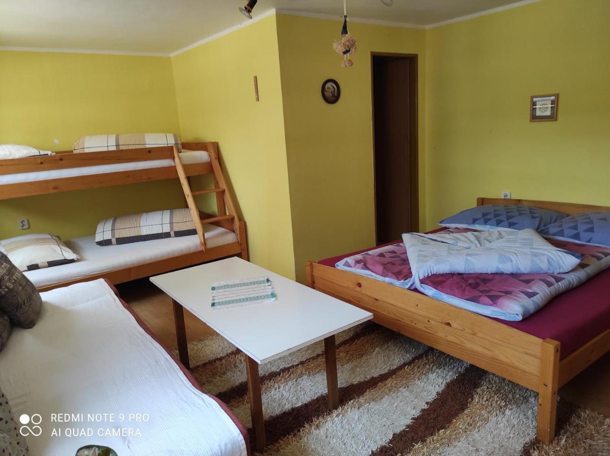 Privat Alma Apartment Nova Lesna Luaran gambar
