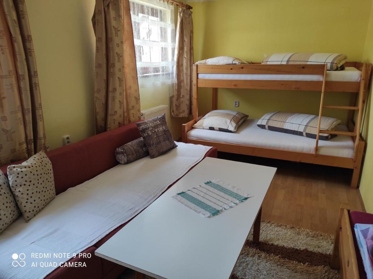 Privat Alma Apartment Nova Lesna Luaran gambar